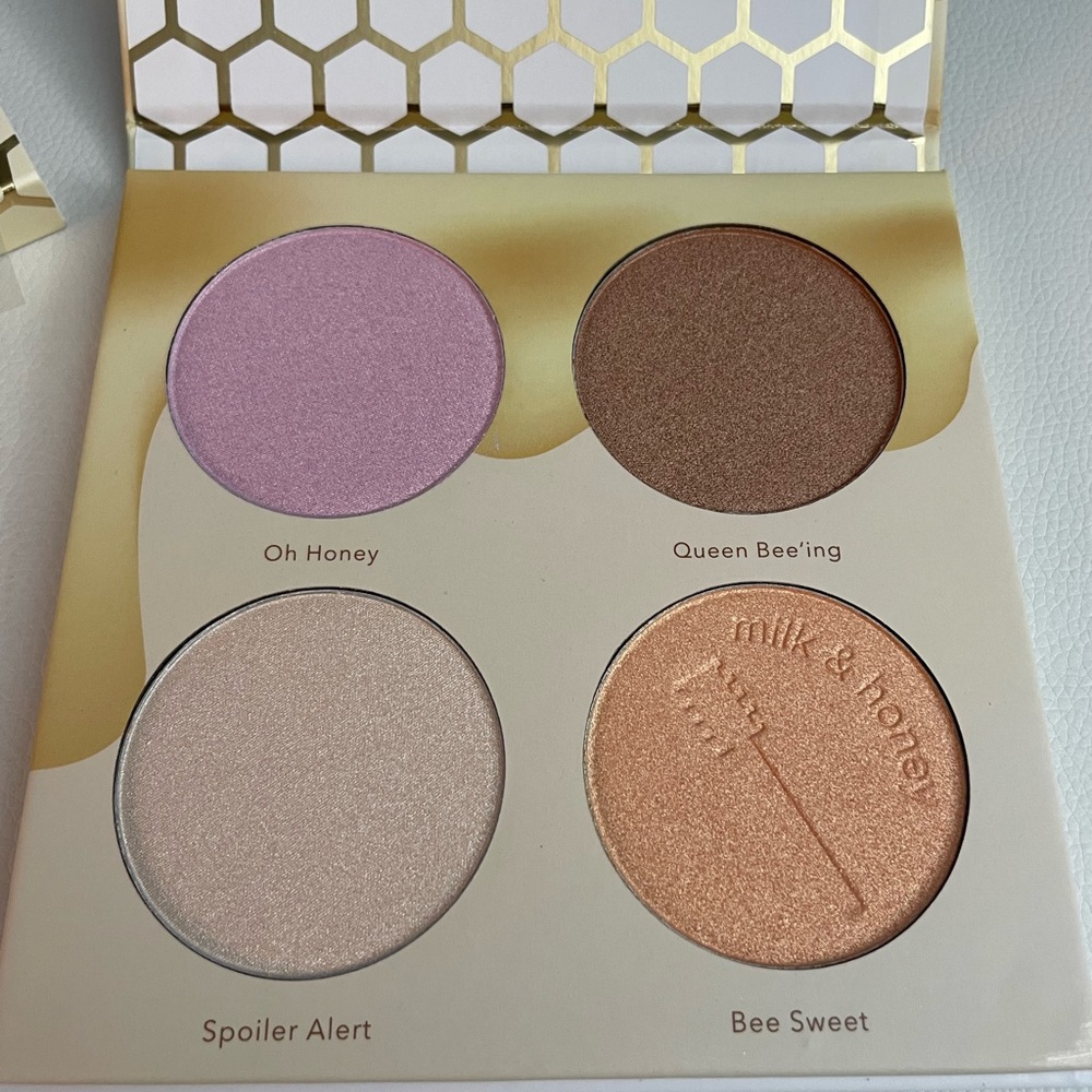 NEW Beauty Bakerie milk & honey highlighter palette